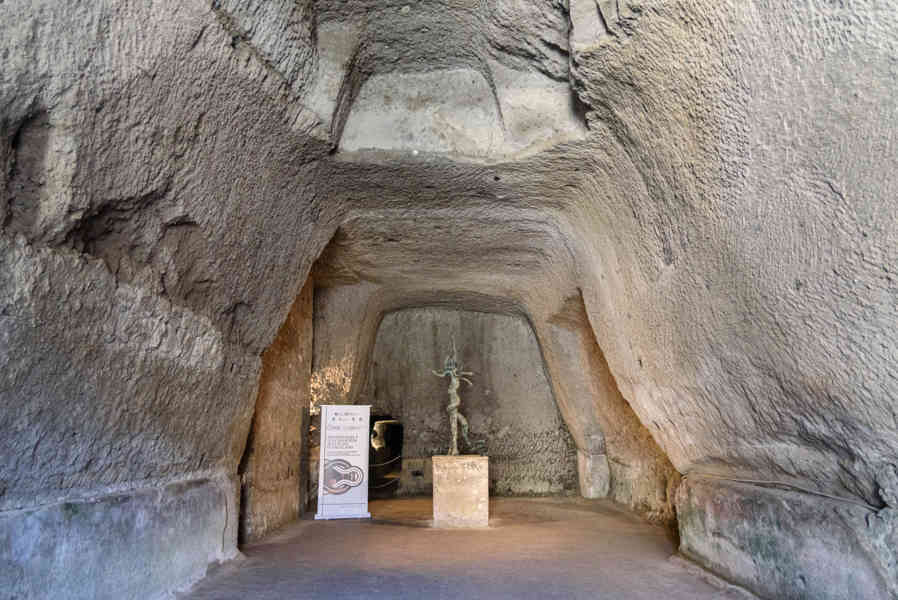 241 - Italia - Herculano - parque arqueológico de Herculano - Cisterna.jpg